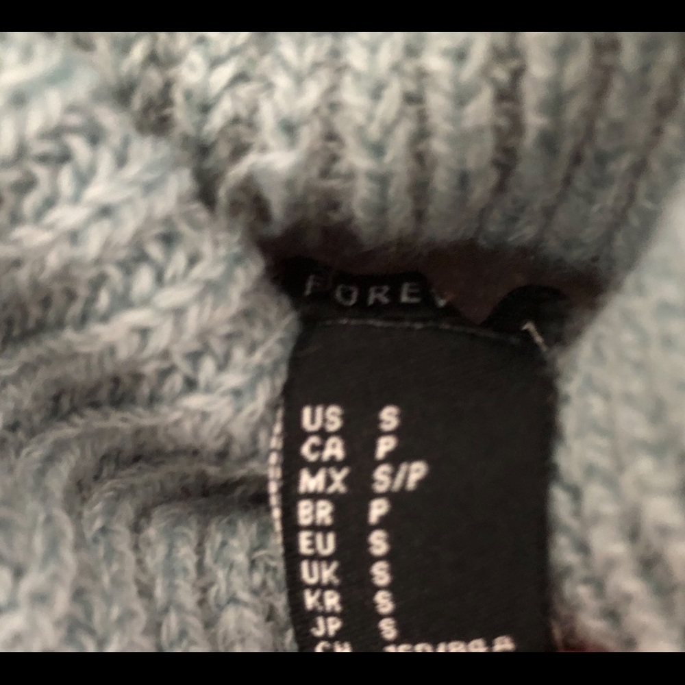 Light blue knit cropped sweater-Forever21